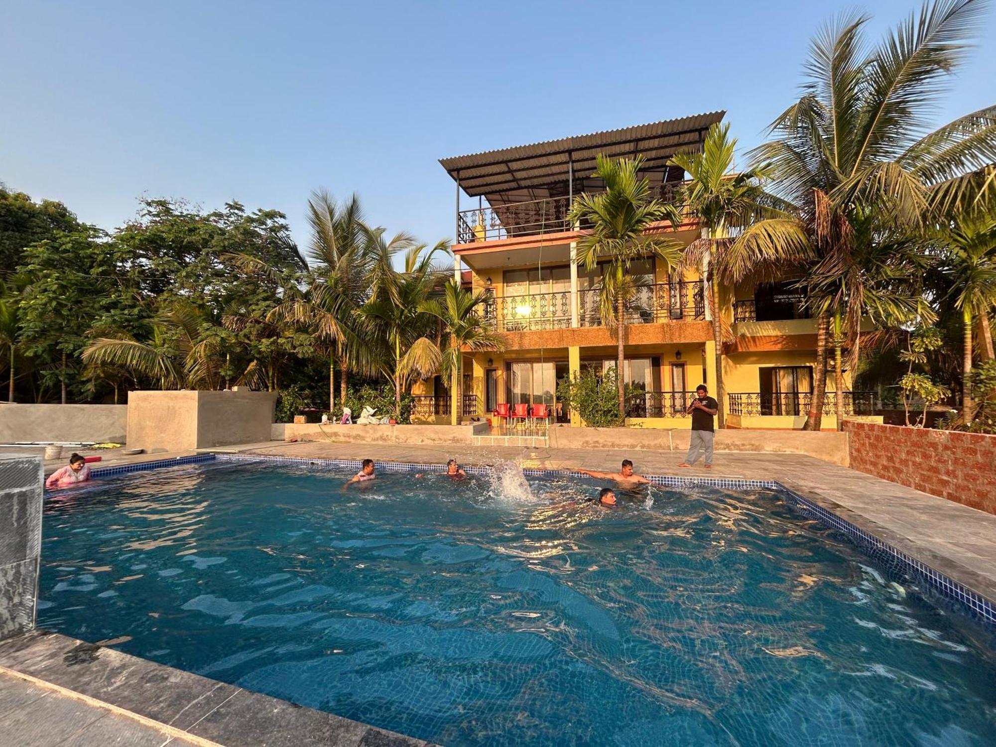 Saffronstays Ocean Breeze, Guhagar Ngoại thất bức ảnh